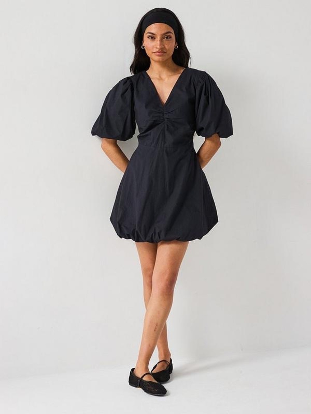 H&M Puff-Sleeve V-Neck Balloon Hem Tie Back Black Mini Dress